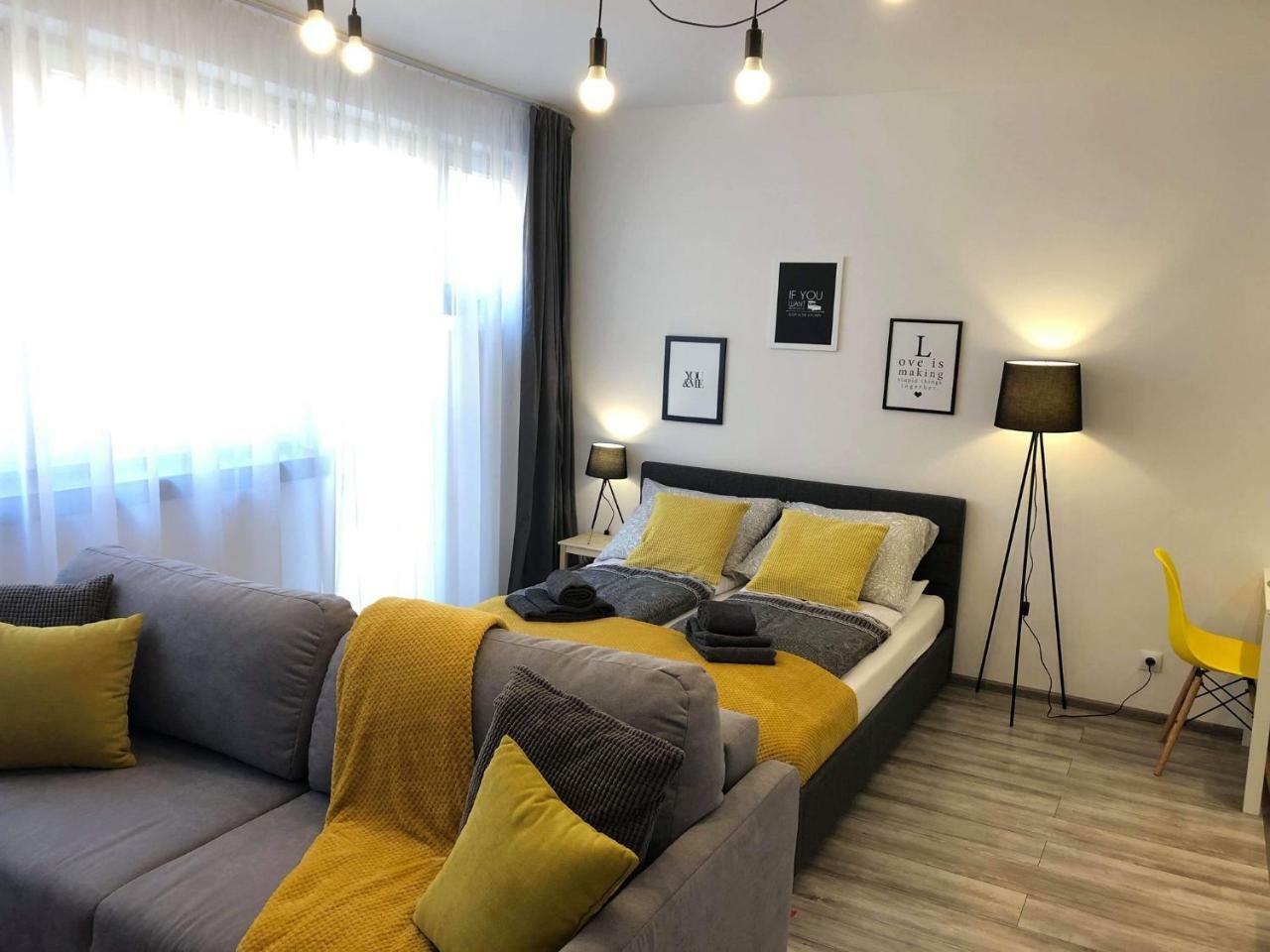 Apartament Szczesliwa 13 - Plac Ratuszowy 耶莱尼亚古拉 外观 照片