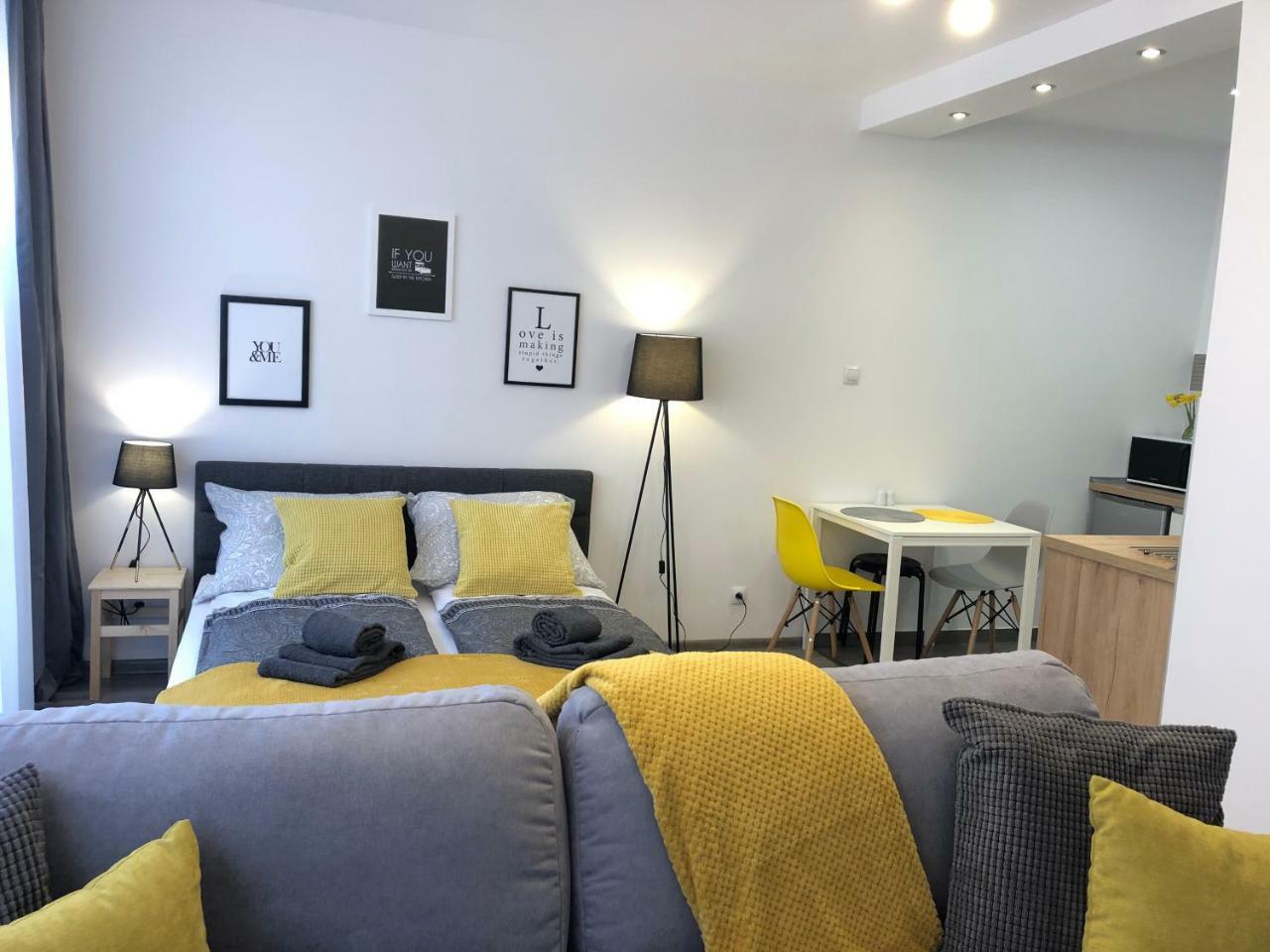Apartament Szczesliwa 13 - Plac Ratuszowy 耶莱尼亚古拉 外观 照片
